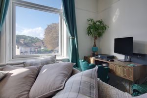 Lounge/Diner- click for photo gallery